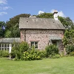 Caldhu * Holmrook