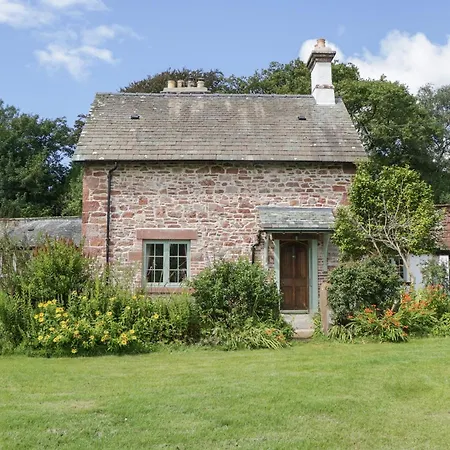 Holiday home Caldhu Holmrook